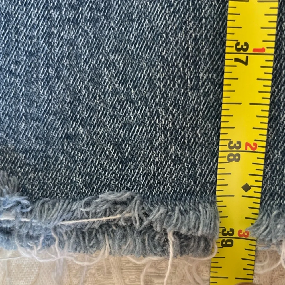 Universal Thread women’s button fly size 8 mid rise 80s slim jeans - Picture 5 of 15